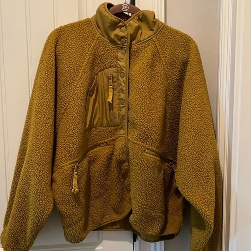 !!!Never worn!!! Free People Movement Hit the Slopes jacket Size Large - Picture 5 of 6